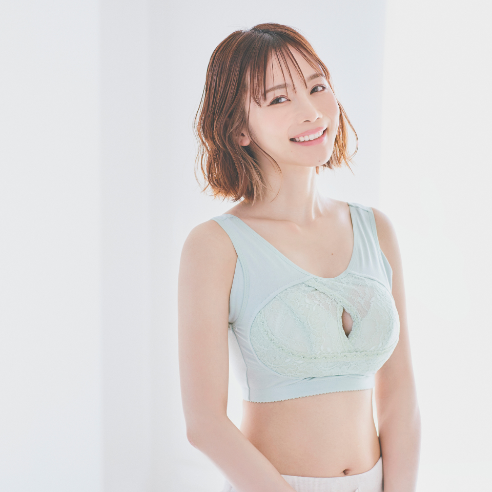 miour エッセンシャル ナイトブラ